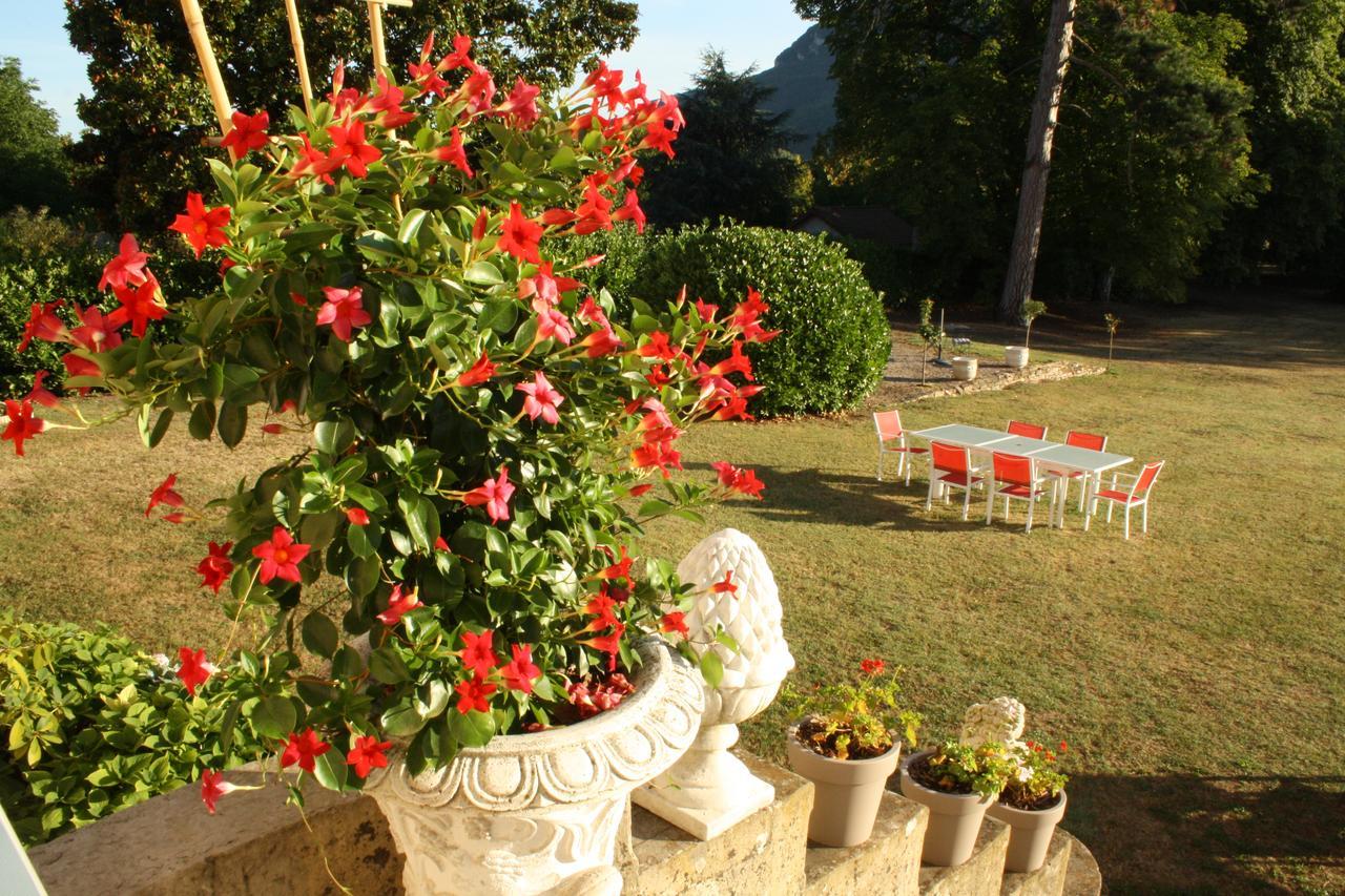 Relais Du Destin Otel Vertrieu Dış mekan fotoğraf